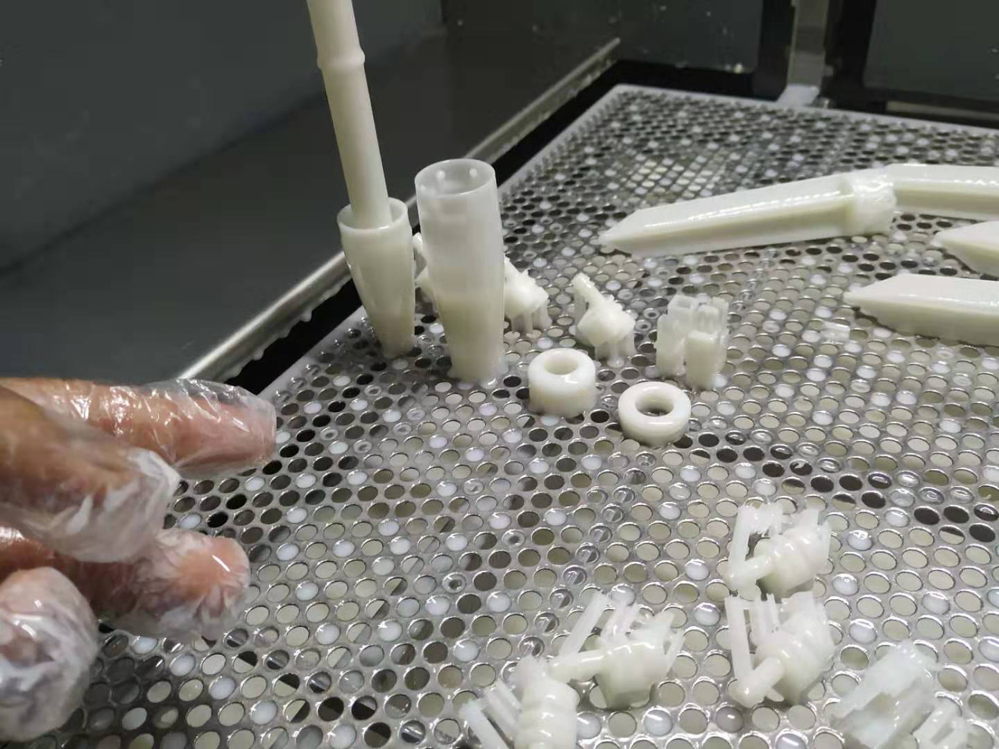 快速成型基礎上制造模型的方法